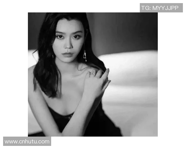 国外足球明星的美丽妻子们她们的魅力与风采尽显无遗