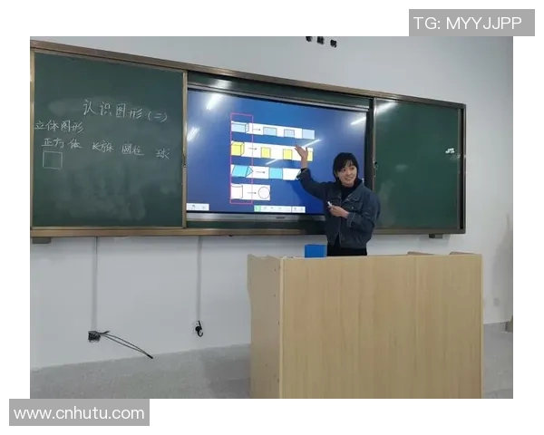 广州羽毛球队包夹战术解析及其在比赛中的应用与影响 广州羽毛球队包夹战术解析及其在比赛中的应用与影响