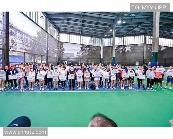 成都网球队在精英赛中的实力展现与未来发展潜力分析 成都网球队在精英赛中的实力展现与未来发展潜力分析