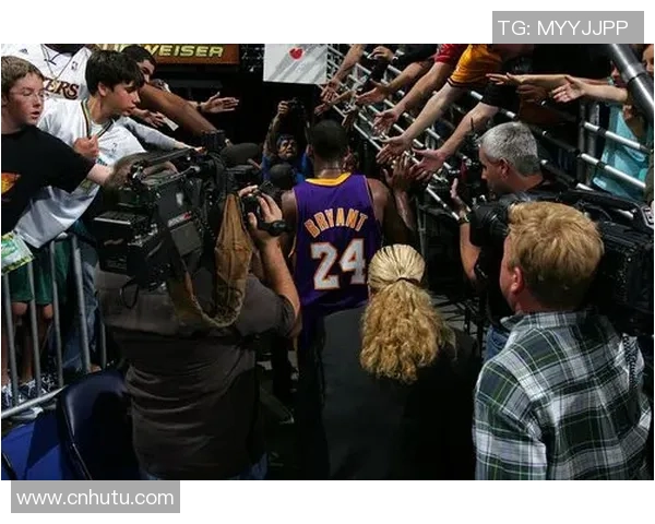 杭州羽毛球队在欧锦赛中的辉煌历程与突破成就全景回顾 杭州羽毛球队在欧锦赛中的辉煌历程与突破成就全景回顾