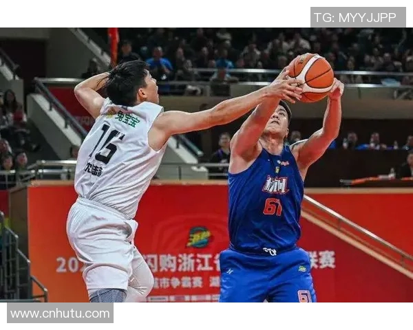 深入分析杭州篮球队阵地战战术特点与执行策略
